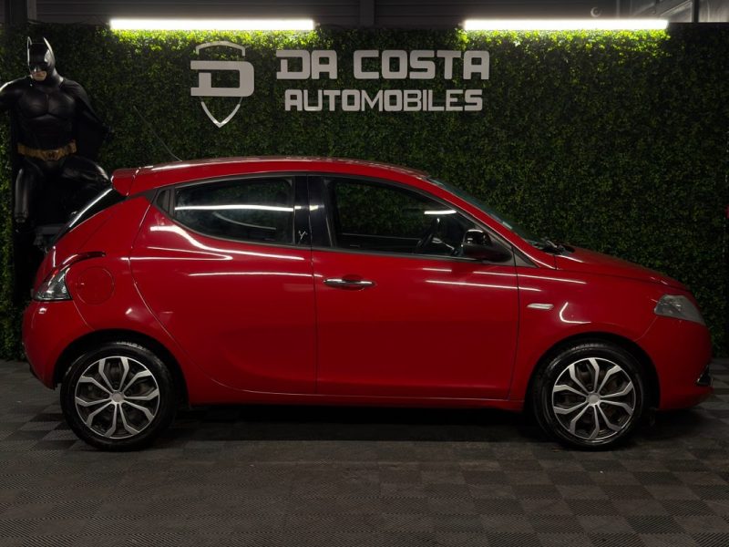 LANCIA YPSILON III 0.9 TWINAIR 85 Cv 5 PORTES / CLIMATISATION AUTOMATIQUE REGULATEUR - GARANTIE 1 AN