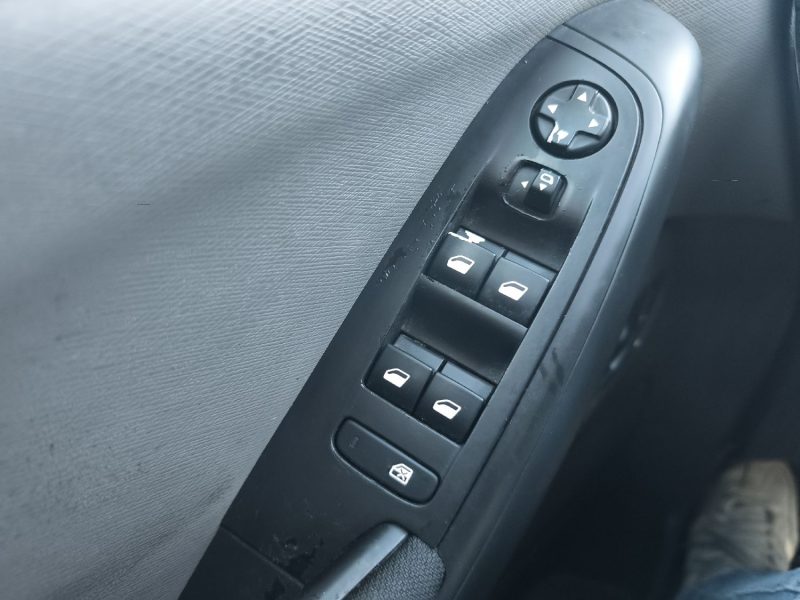 CITROEN C4 PURETECH 110CH CONFORT S&S 2016