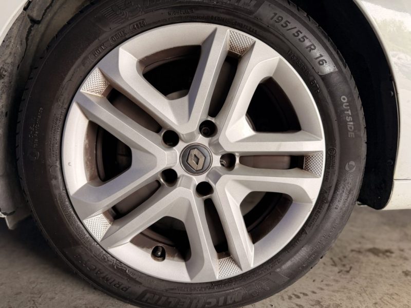 RENAULT CLIO 1.5 BLUE DCI 85 BVM BUSINESS / CAR PLAY  2019