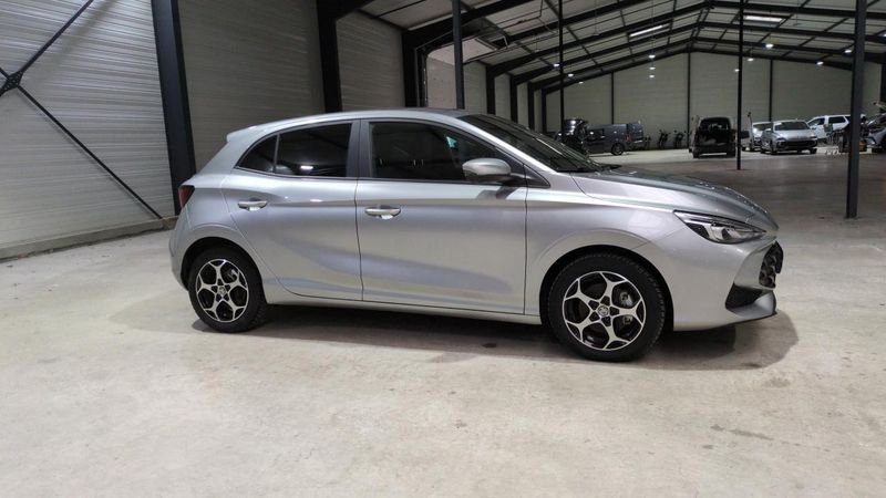 MG mg3 1.5 l hybrid+ 195 ch bva luxury + radar ar + camera 360
