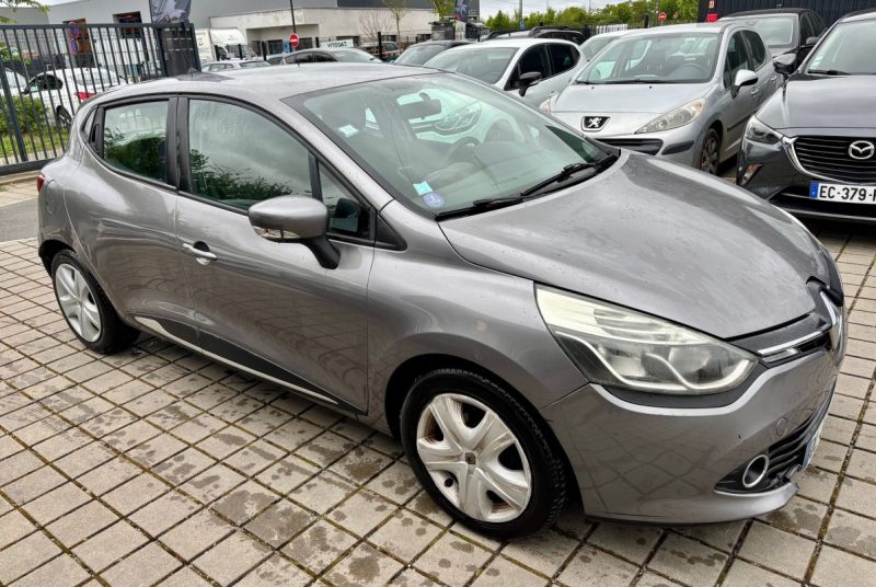 RENAULT CLIO IV 0.9 TCE 90CH ENERGY INTENS ECO² ZEN 2014