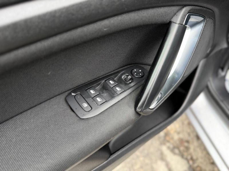 Peugeot 308 SW 1.6 HDI 120 CH EAT6 Allure - Boîte Auto - GPS - Révisée & Garantie 6 Mois