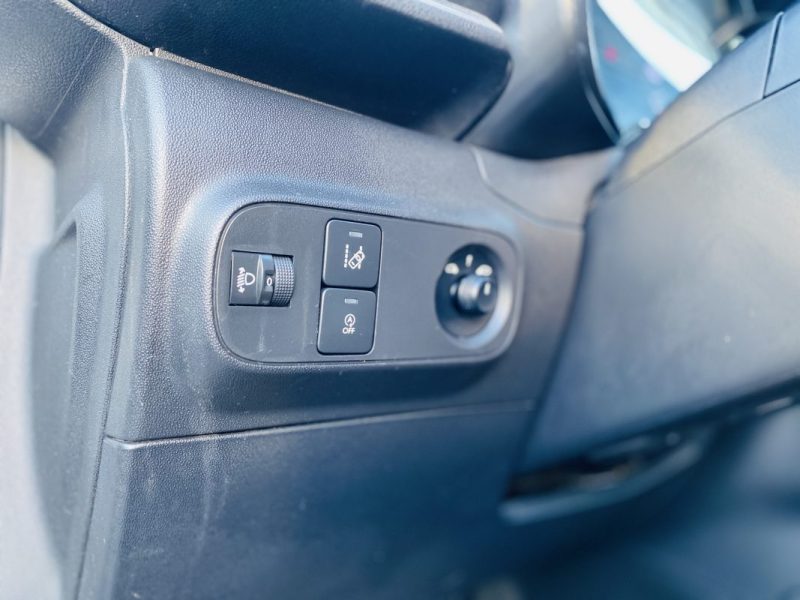 CITROEN C3 SOCIETE FEEL 1.5 BLUE HDI 100CV BVM5 / 1er Main - Suivi Citroën - Line Assist