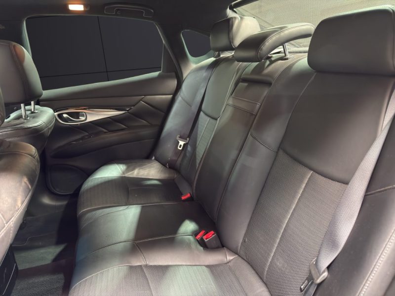 INFINITI Q70 S 3.0 D V6 