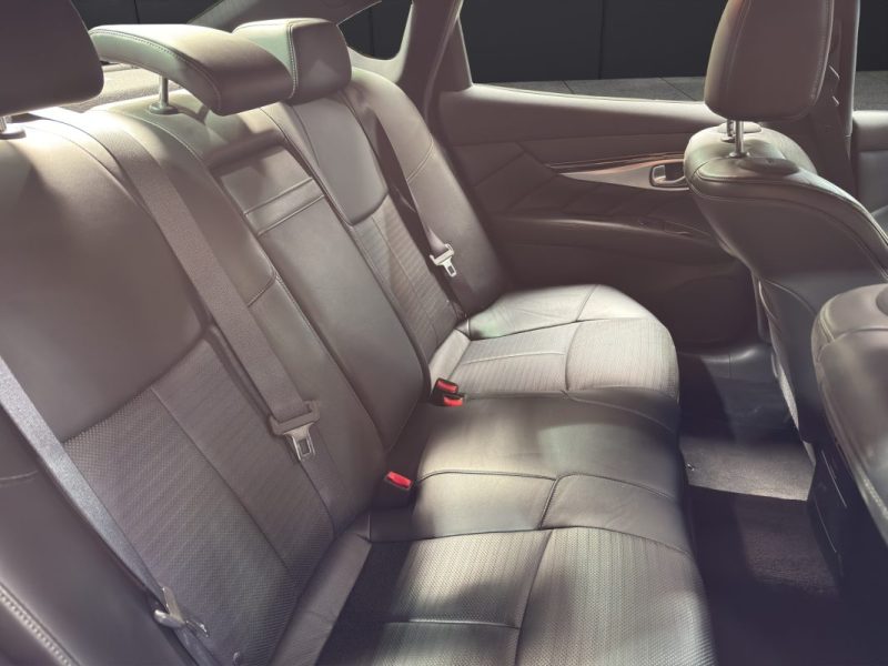 INFINITI Q70 S 3.0 D V6 