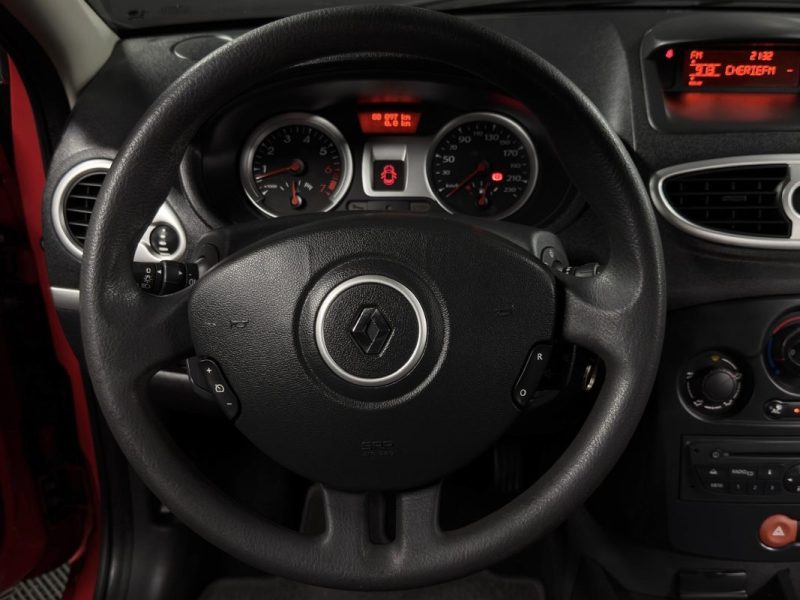 RENAULT CLIO 3 III PHASE 2 1.2 75 Cv 5 PORTES / CLIMATISATION REGULATEUR LIMITEUR - GARANTIE 1 AN