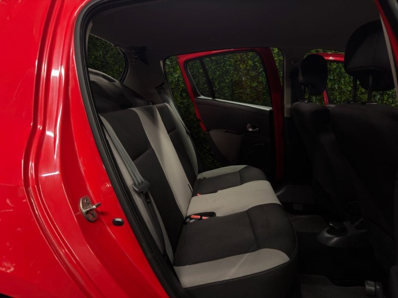 RENAULT CLIO 3 III PHASE 2 1.2 75 Cv 5 PORTES / CLIMATISATION REGULATEUR LIMITEUR - GARANTIE 1 AN