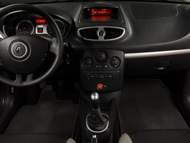 RENAULT CLIO 3 III PHASE 2 1.2 75 CV 5 PORTES / CLIMATISATION REGULATEUR LIMITEUR - GARANTIE 1 AN 2012