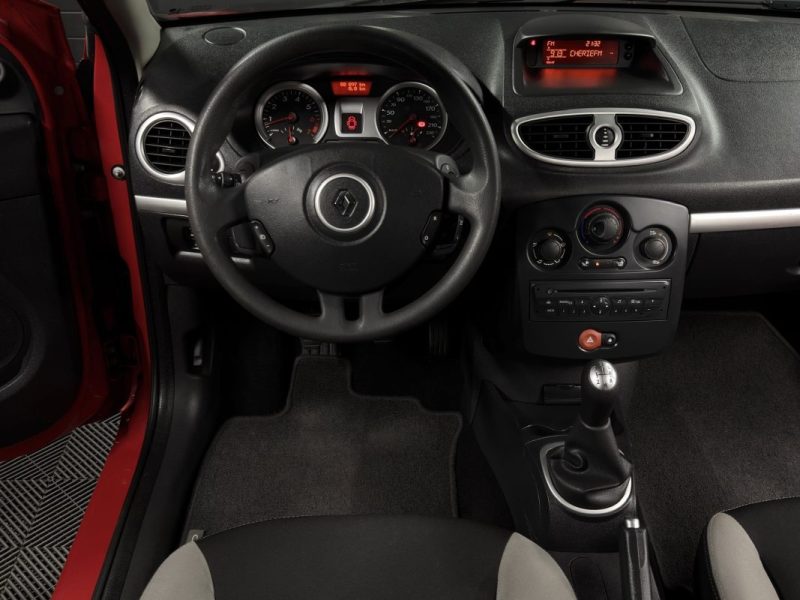 RENAULT CLIO 3 III PHASE 2 1.2 75 Cv 5 PORTES / CLIMATISATION REGULATEUR LIMITEUR - GARANTIE 1 AN