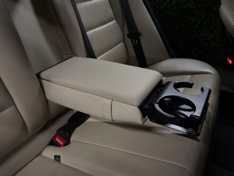 MERCEDES CLASSE C 3 III PHASE 2 AVANTGARDE 180 CGI 1.6 156 Cv BVA7 INTERIEUR CUIR - Garantie 1 an