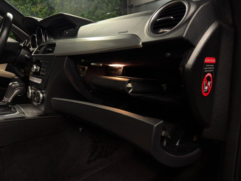 MERCEDES CLASSE C 3 III PHASE 2 AVANTGARDE 180 CGI 1.6 156 Cv BVA7 INTERIEUR CUIR - Garantie 1 an