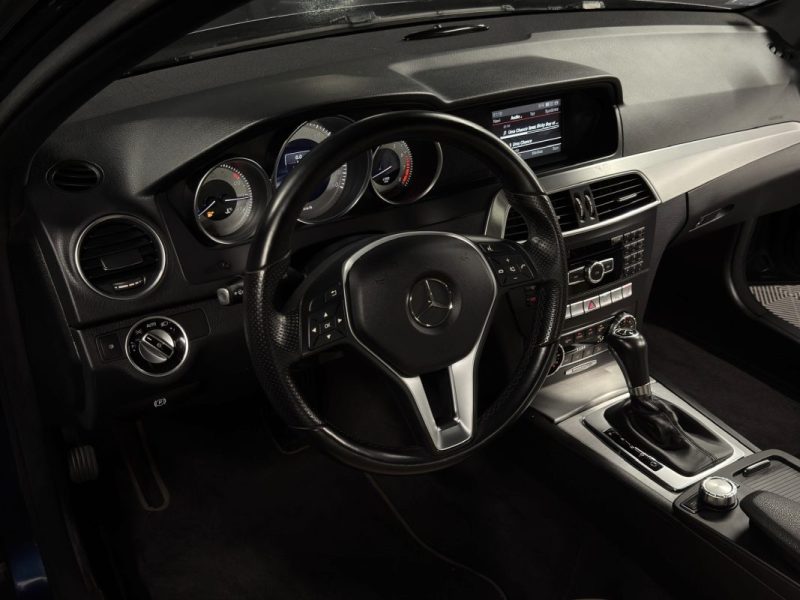 MERCEDES CLASSE C 3 III PHASE 2 AVANTGARDE 180 CGI 1.6 156 Cv BVA7 INTERIEUR CUIR - Garantie 1 an