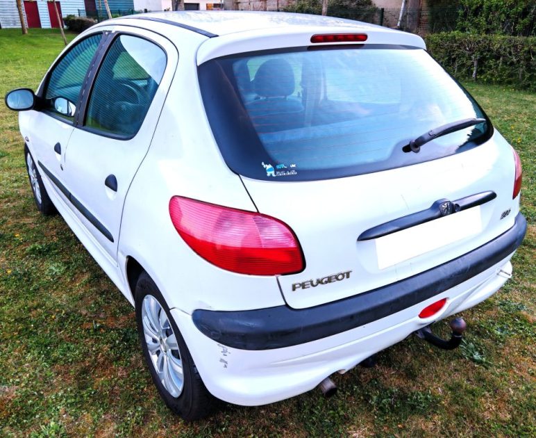 PEUGEOT 206 1.9D X-LINE 5 PORTES