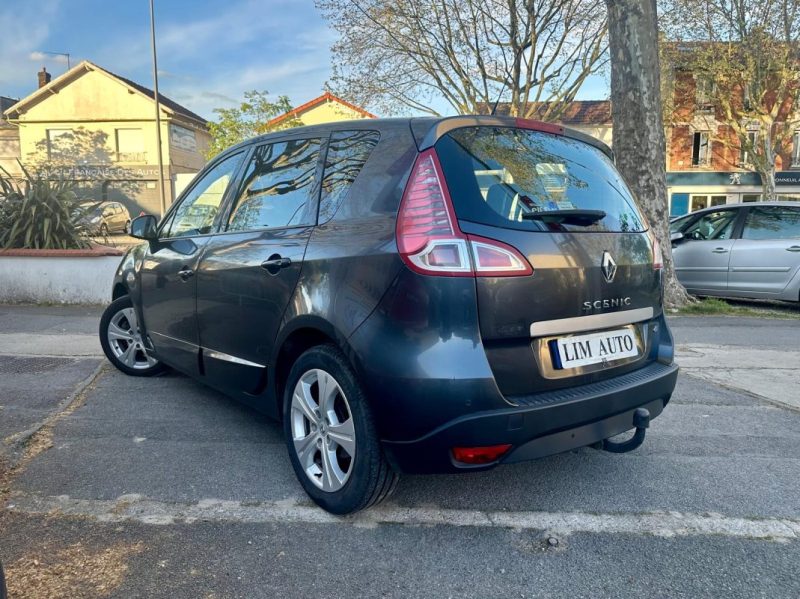 RENAULT SCENIC III 1.5 dCi 110 DYNAMIQUE 