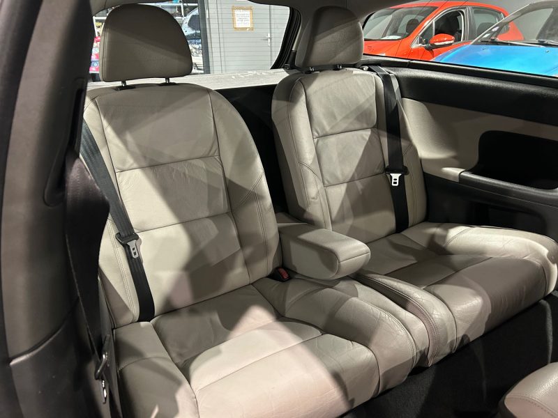 VOLVO C30 1.6D 110CH 