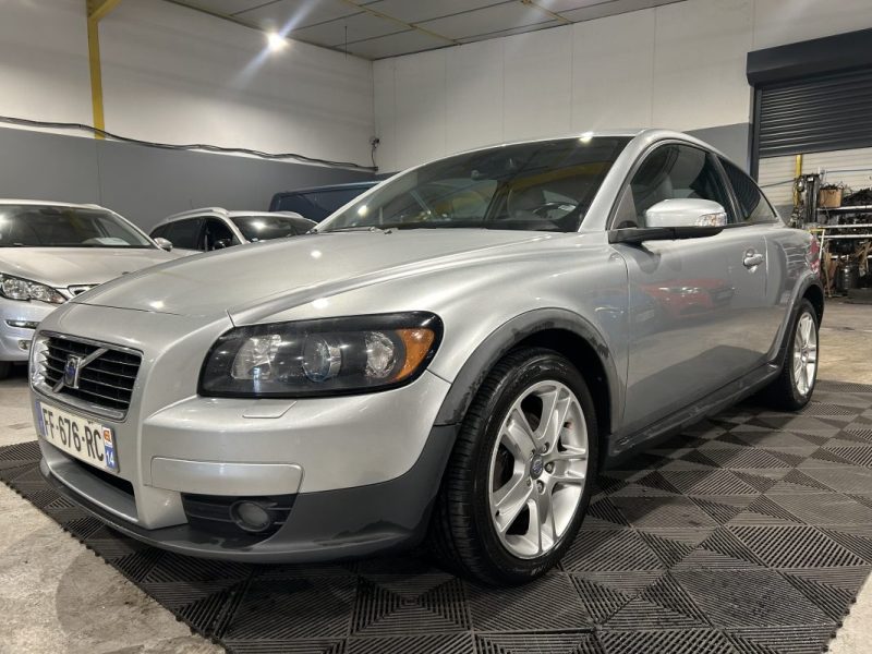 VOLVO C30 1.6D 110CH 