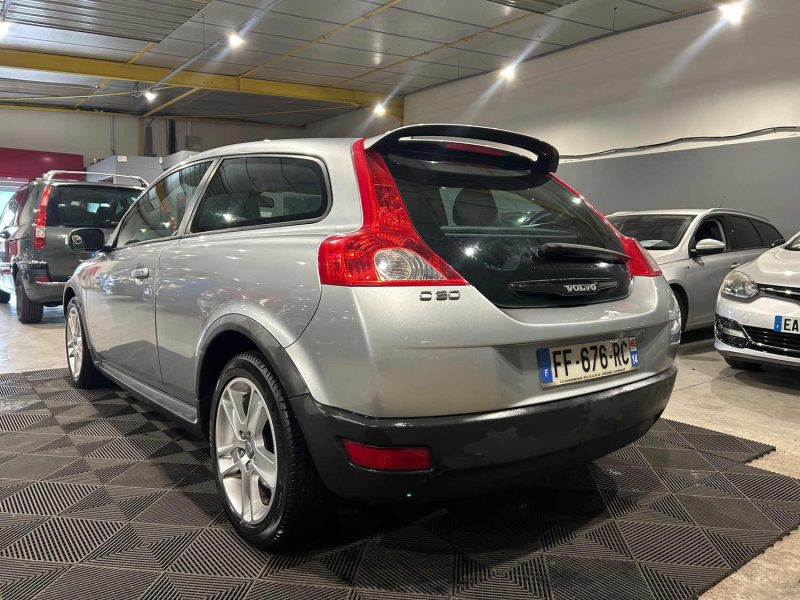 VOLVO C30 1.6D 110CH 