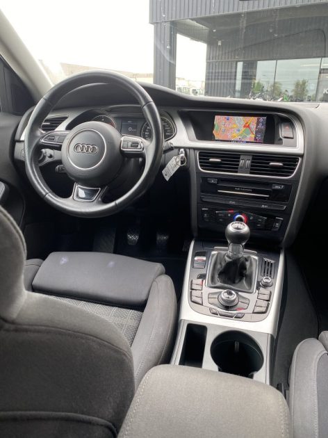 AUDI A4 2.0 TDI 150CH CLEAN DIESEL DPF ATTRACTION EURO6 2015