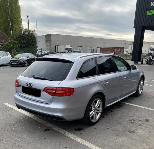 AUDI A4 2.0 TDI 150CH CLEAN DIESEL DPF ATTRACTION EURO6 2015