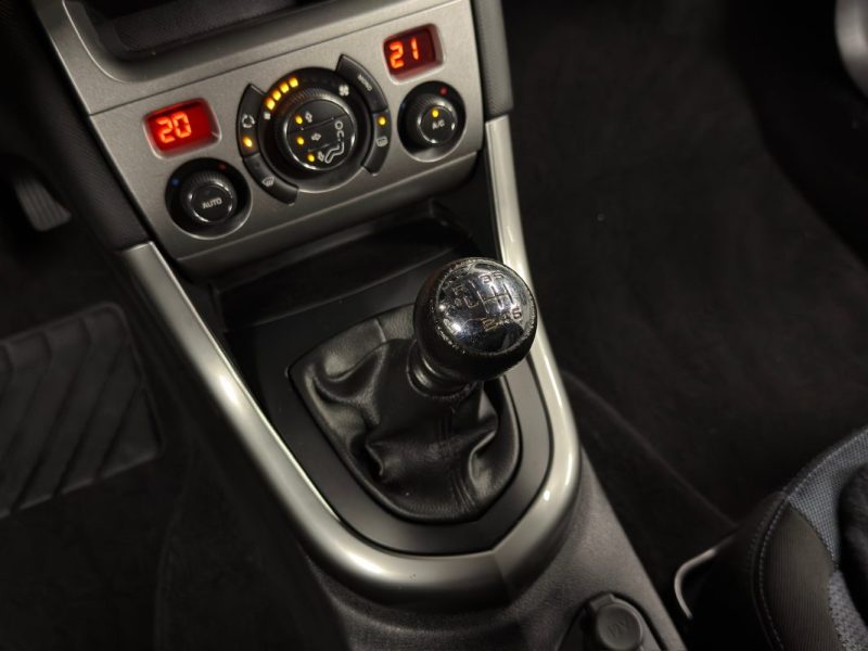 PEUGEOT 308 PHASE 2 SW / BREAK 2.0 HDI 150 Cv TOIT PANORAMIQUE BVM6 - GARANTIE 1 AN