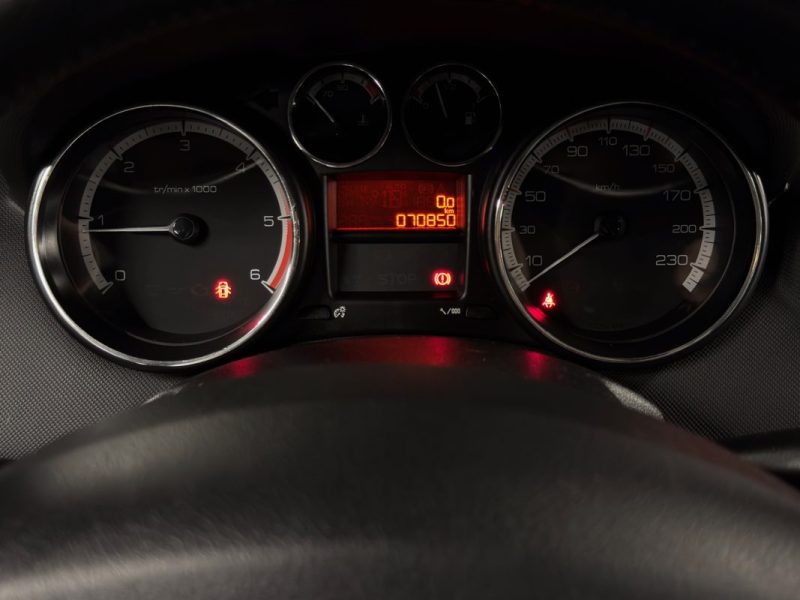 PEUGEOT 308 PHASE 2 SW / BREAK 2.0 HDI 150 Cv TOIT PANORAMIQUE BVM6 - GARANTIE 1 AN