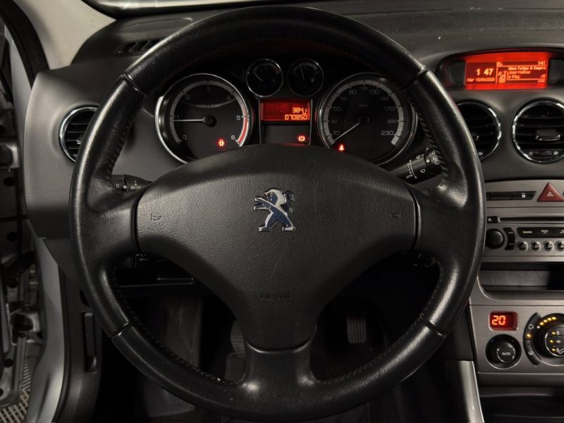 PEUGEOT 308 PHASE 2 SW / BREAK 2.0 HDI 150 Cv TOIT PANORAMIQUE BVM6 - GARANTIE 1 AN