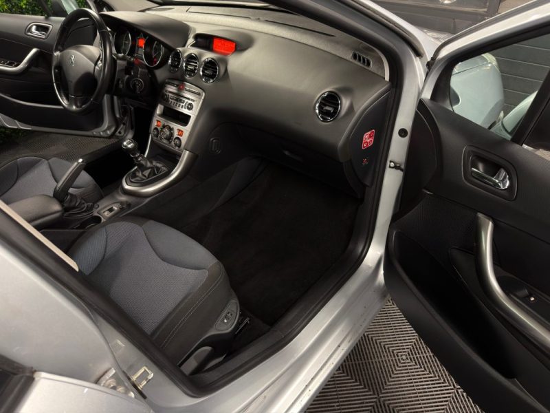 PEUGEOT 308 PHASE 2 SW / BREAK 2.0 HDI 150 Cv TOIT PANORAMIQUE BVM6 - GARANTIE 1 AN