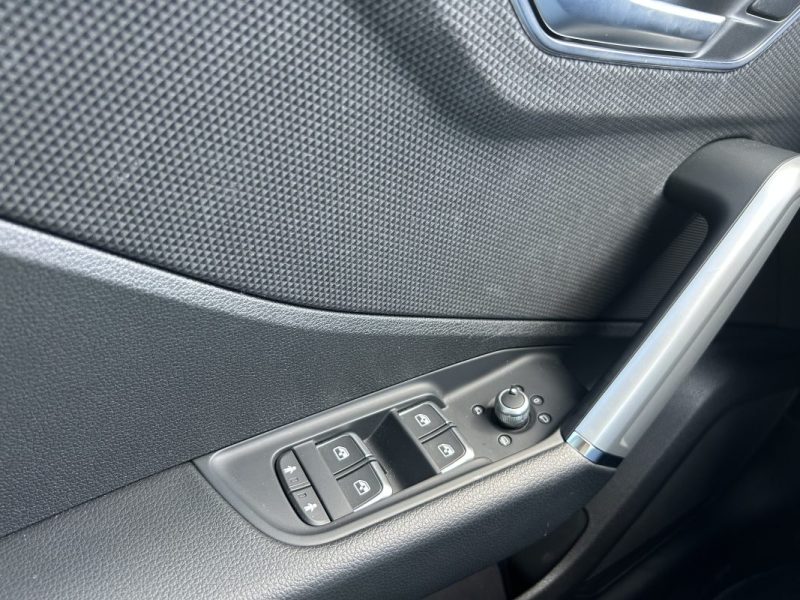 AUDI Q2 1.5 35 Tfsi 150Ch S Line / Garantie Constructeur 