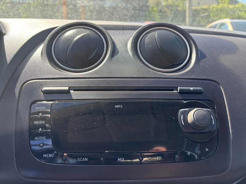 SEAT IBIZA IV 1.4I 16V 85 REFERENCE 2011