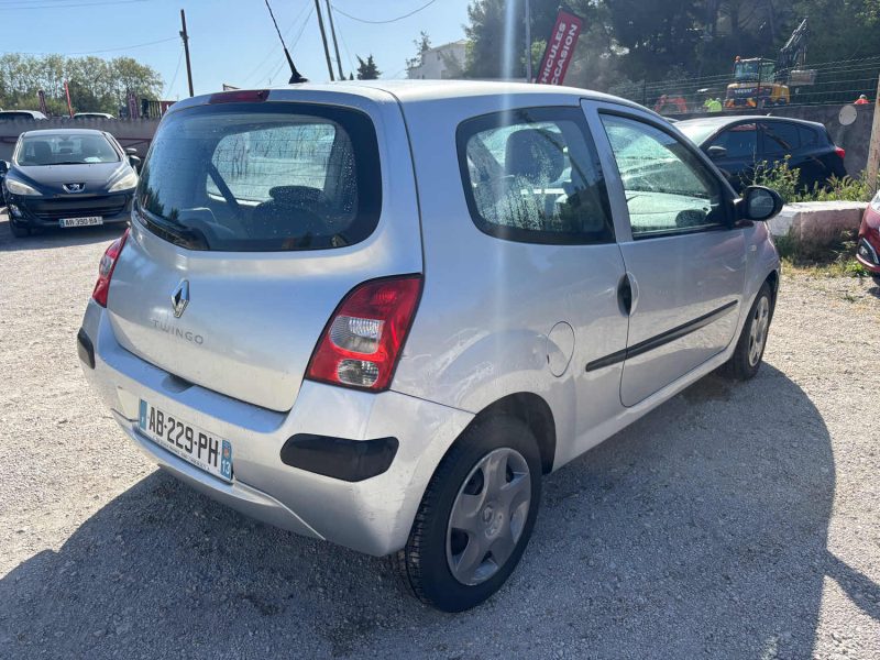 RENAULT TWINGO II 1.2 75 RIP CURL 2009