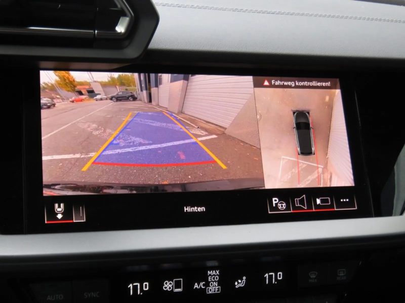 AUDI A3 SPORTBACK 35 TFSI 150 cv noire pano / sonos / 360 ; 560 par mois