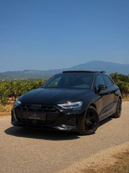 AUDI A3 SPORTBACK 35 TFSI 150 cv noire pano / sonos / 360 ; 560 par mois