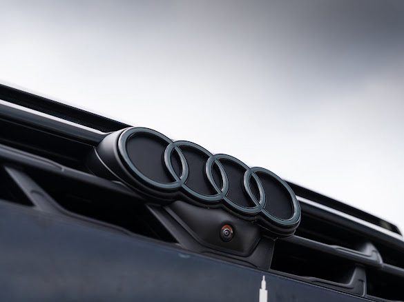 AUDI A3 SPORTBACK 35 TFSI 150 cv noire pano / sonos / 360 ; 560 par mois
