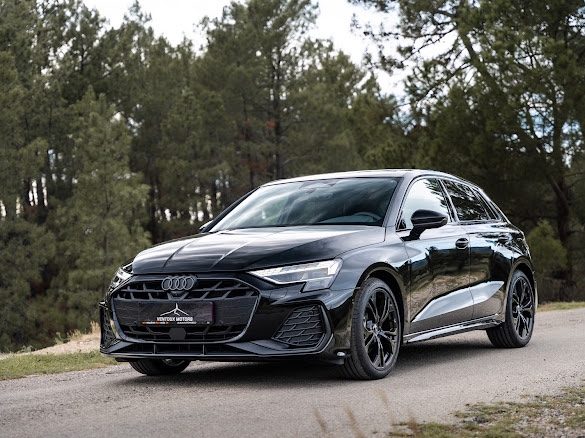 AUDI A3 SPORTBACK 35 TFSI 150 cv noire pano / sonos / 360 ; 560 par mois