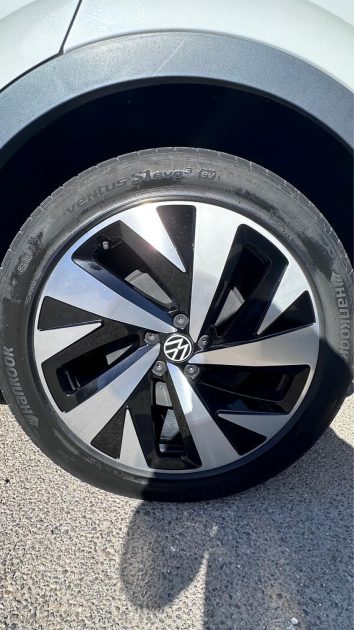 VOLKSWAGEN ID.4 174CH PRO 77 KWH 400 € / PAR MOIS 