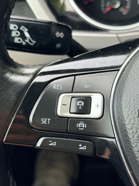 VOLKSWAGEN TOURAN 2.0 TDI 115 DSG7 LOUNGE 7 PLACES  2020