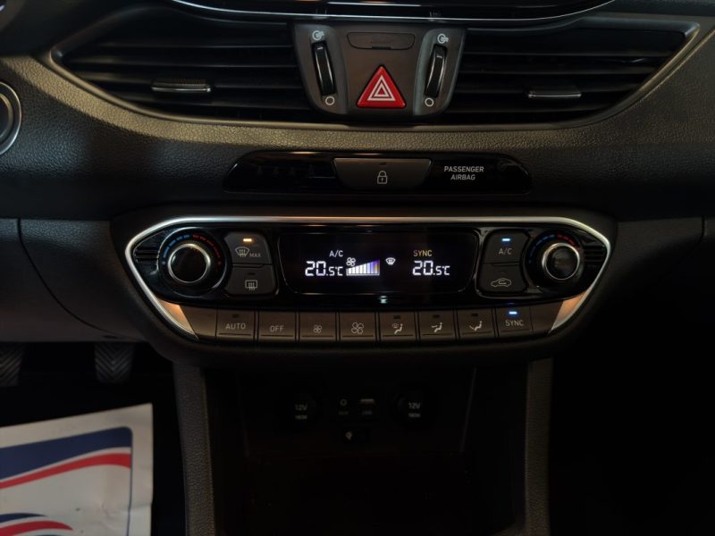 HYUNDAI I30 1.6 CRDI 110 cv Business