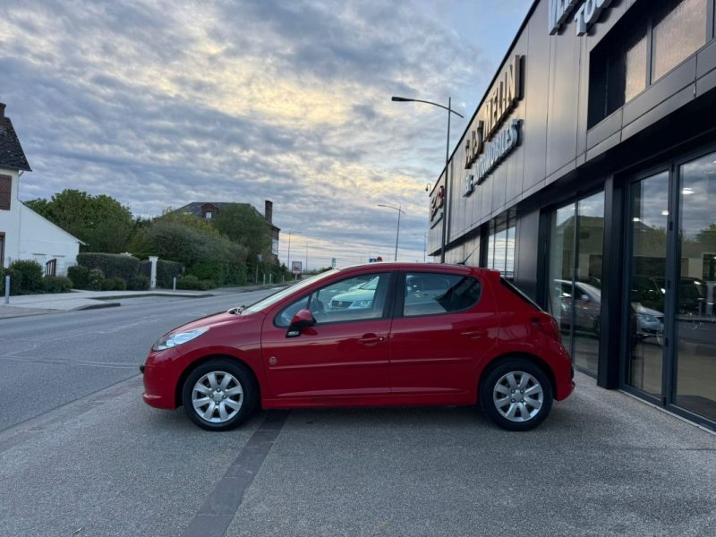 Peugeot 207 1.4 VTi 95Ch Série 64 