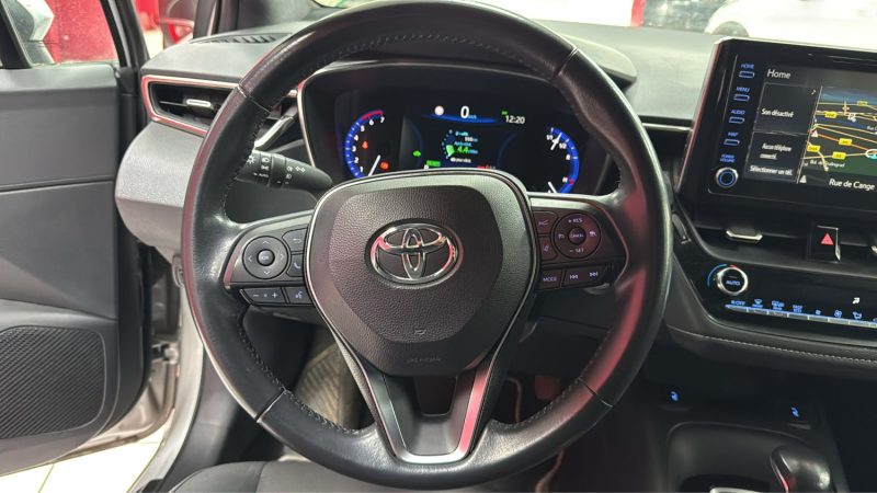 TOYOTA COROLLA BERLINE 122cv DYNAMIC BUSINESS/1 ERE MAIN/TVA RECUPERABLE