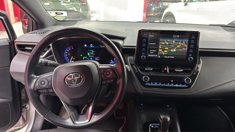 TOYOTA COROLLA BERLINE 122cv DYNAMIC BUSINESS/1 ERE MAIN/TVA RECUPERABLE