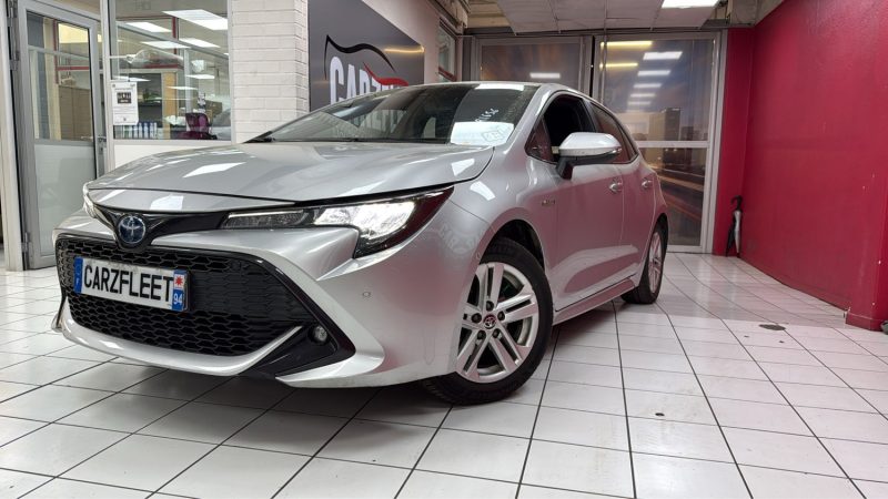 TOYOTA COROLLA BERLINE 122cv DYNAMIC BUSINESS/1 ERE MAIN/TVA RECUPERABLE