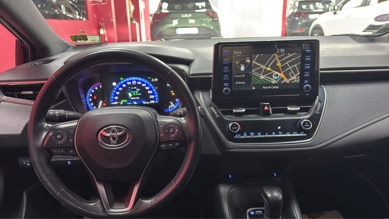 TOYOTA COROLLA BERLINE 122cv DYNAMIC BUSINESS/1 ERE MAIN/TVA RECUPERABLE