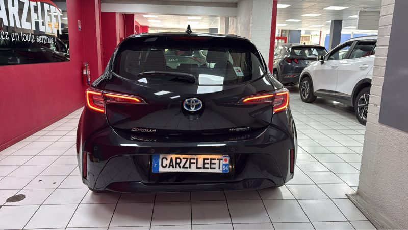 TOYOTA COROLLA BERLINE 122cv DYNAMIC BUSINESS/1 ERE MAIN/TVA RECUPERABLE