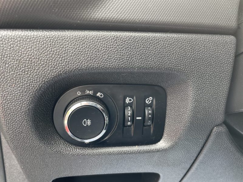 OPEL CORSA 1.2 TWINPORT 86 CV    GARANTIE 3/12 MOIS 2011