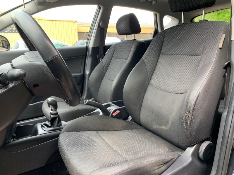 HYUNDAI I30 1.6 CRDI 90 PACK CLIM 2011