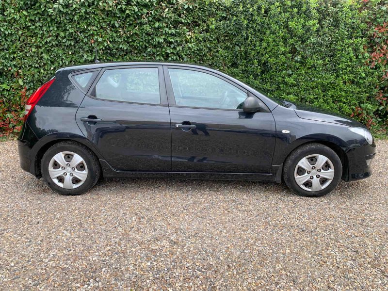 HYUNDAI I30 1.6 CRDI 90 PACK CLIM 2011