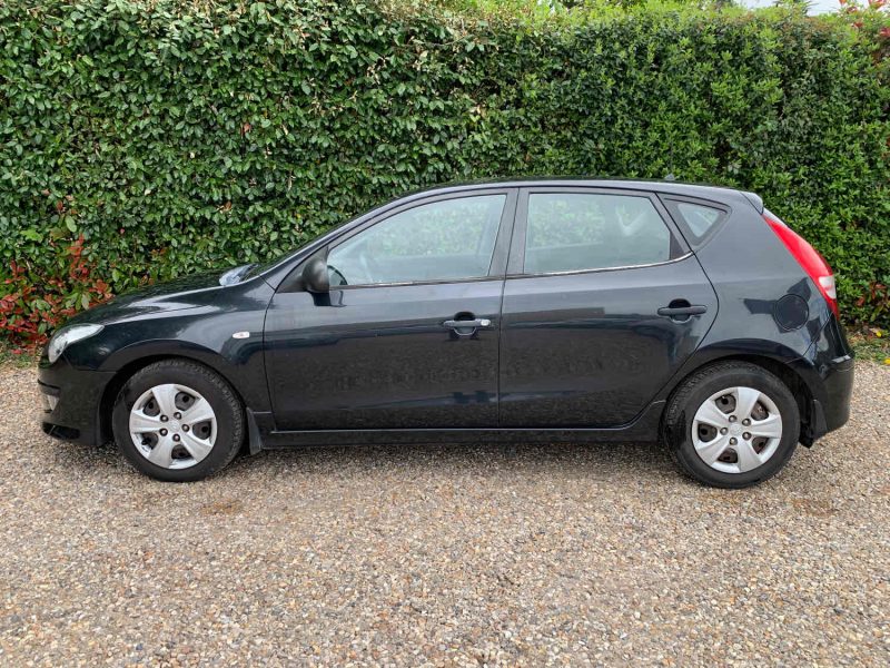 HYUNDAI I30 1.6 CRDI 90 PACK CLIM 2011