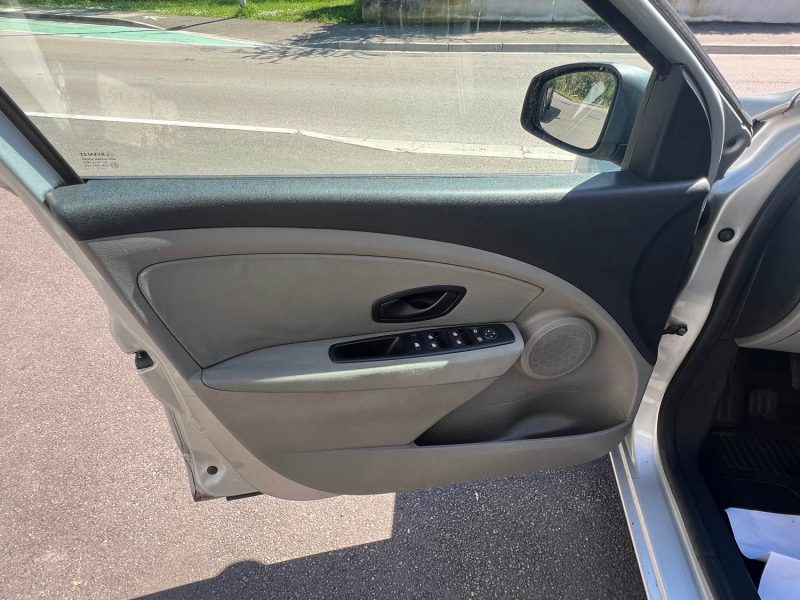 RENAULT MEGANE 3  1.5 DCI 90CH