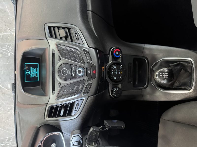 FORD FIESTA VI 1.25i 2015