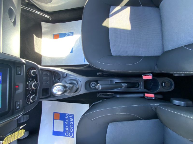 DACIA DUSTER 1.2 TCE 125 CV ESSENTIEL 4X2 2018 *CAMÉRA DE RECUL + FAIBLE KILOMÉTRAGE